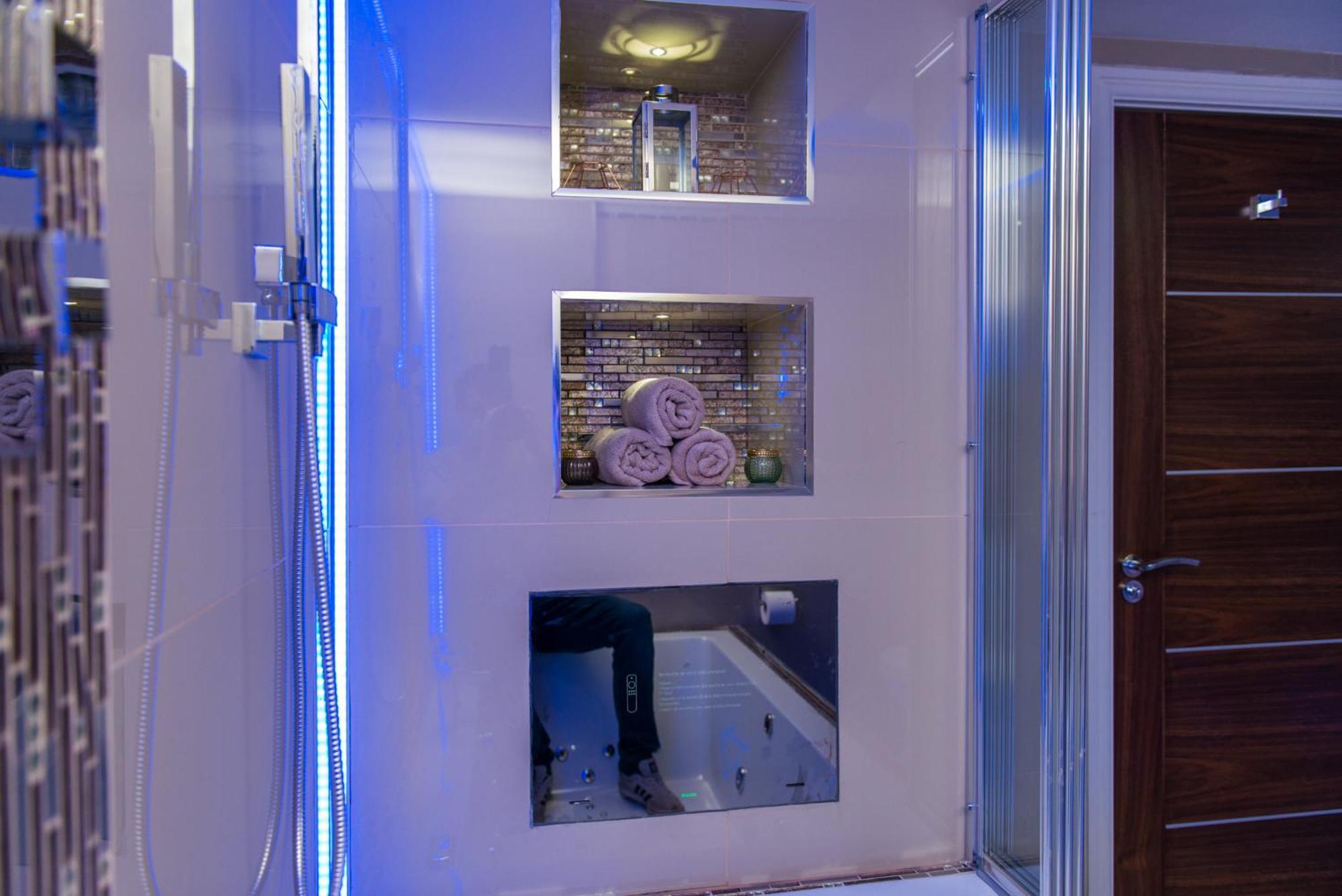 Aphrodite Suites Huddersfield Værelse billede