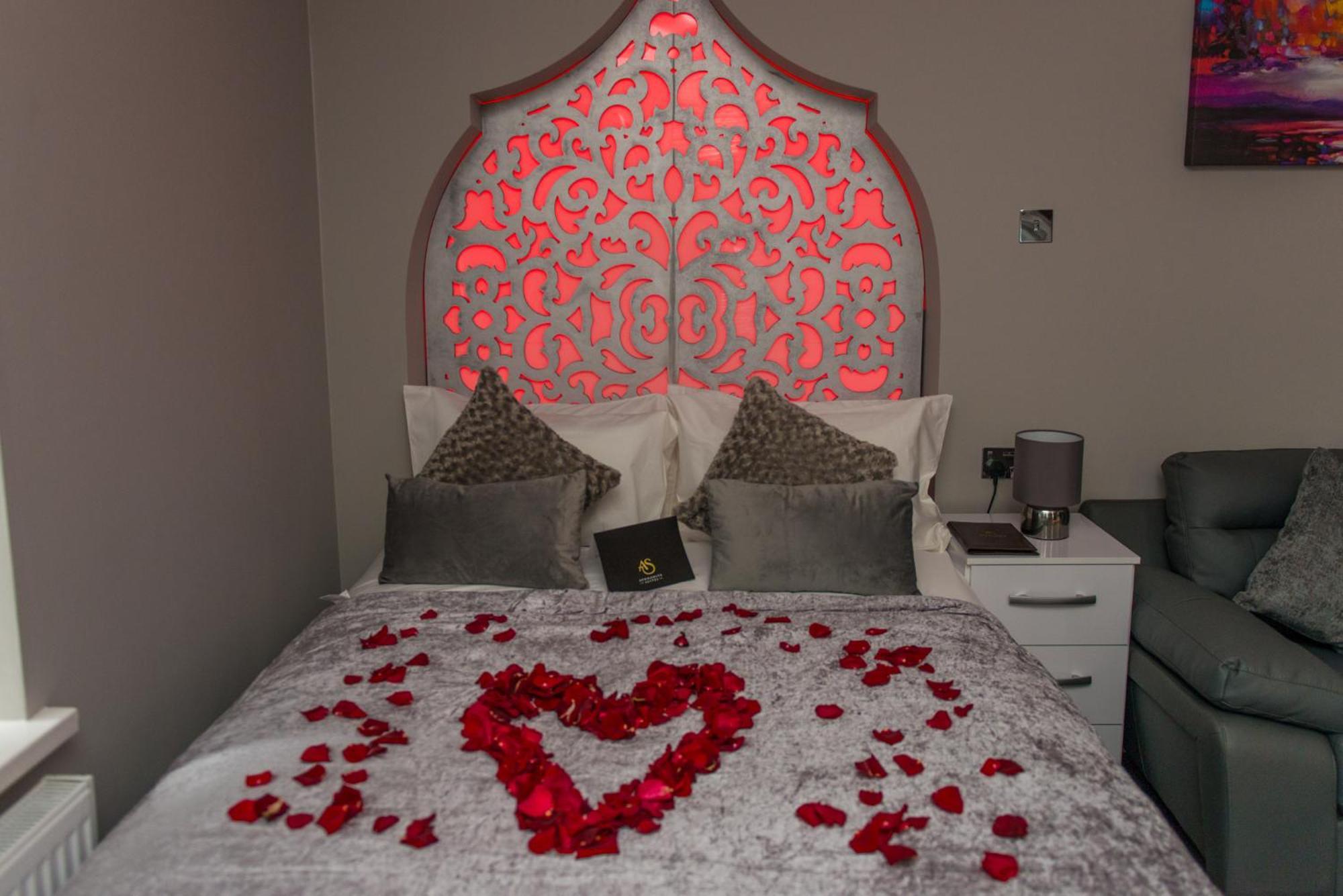 Aphrodite Suites Huddersfield Værelse billede