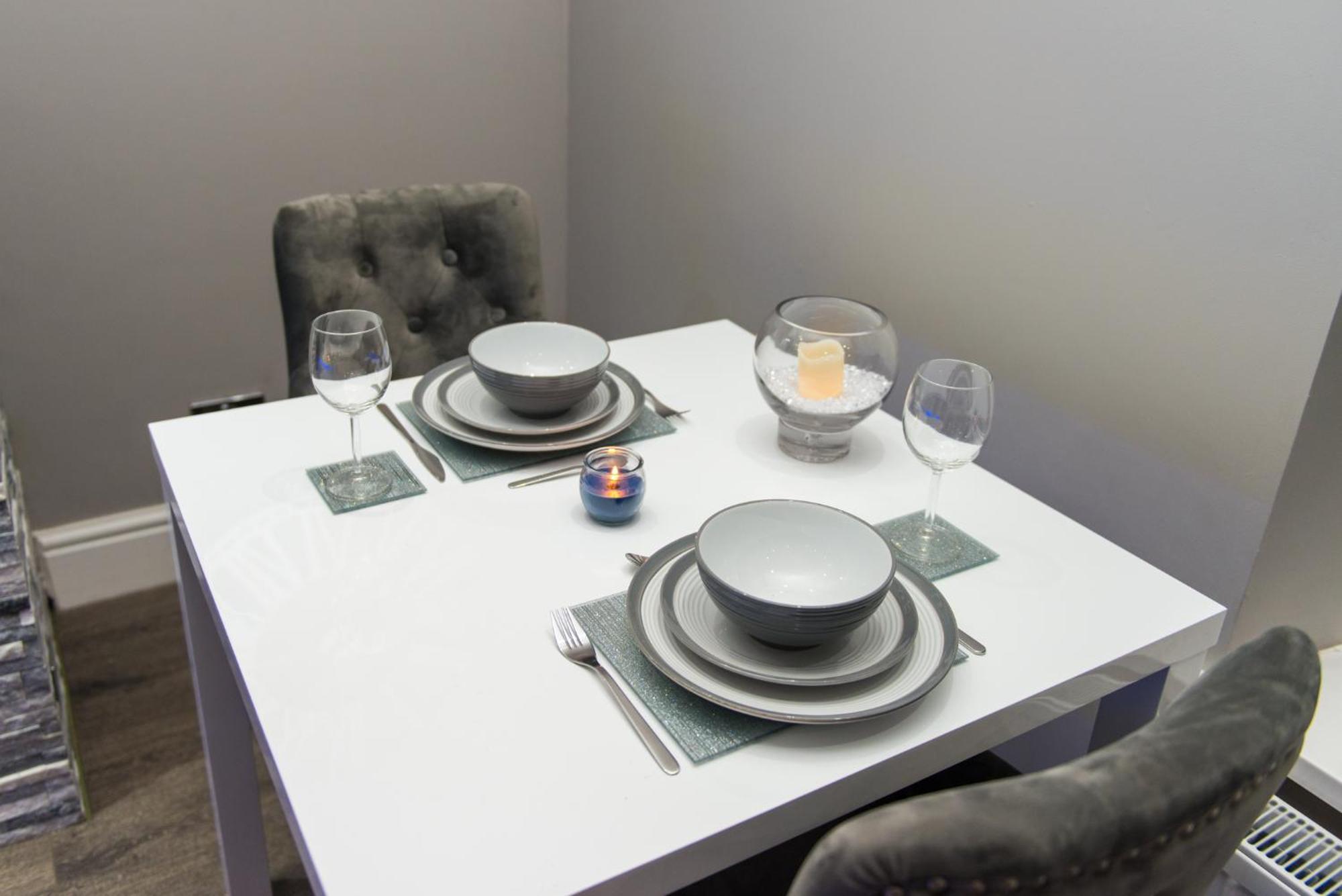 Aphrodite Suites Huddersfield Eksteriør billede