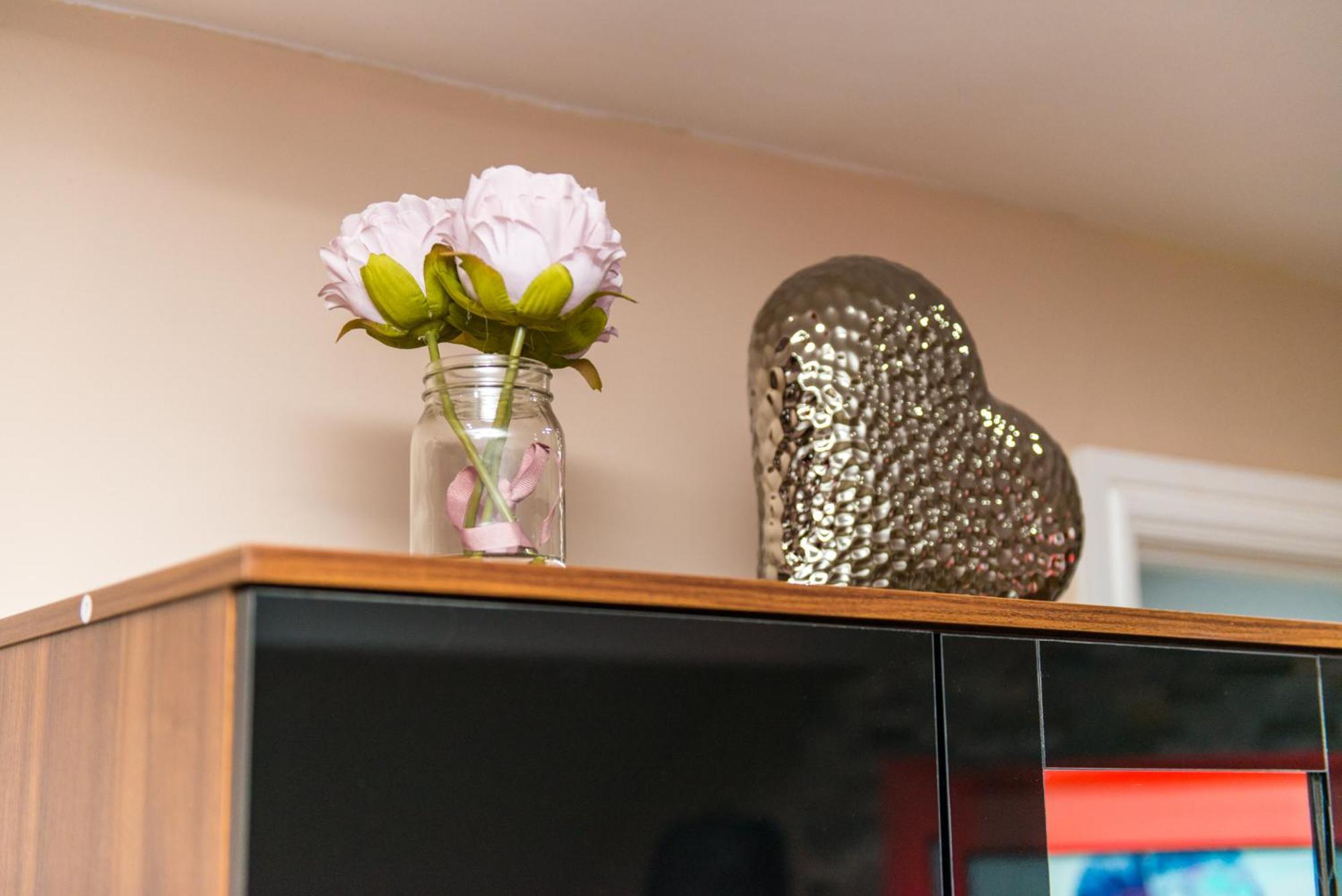Aphrodite Suites Huddersfield Eksteriør billede