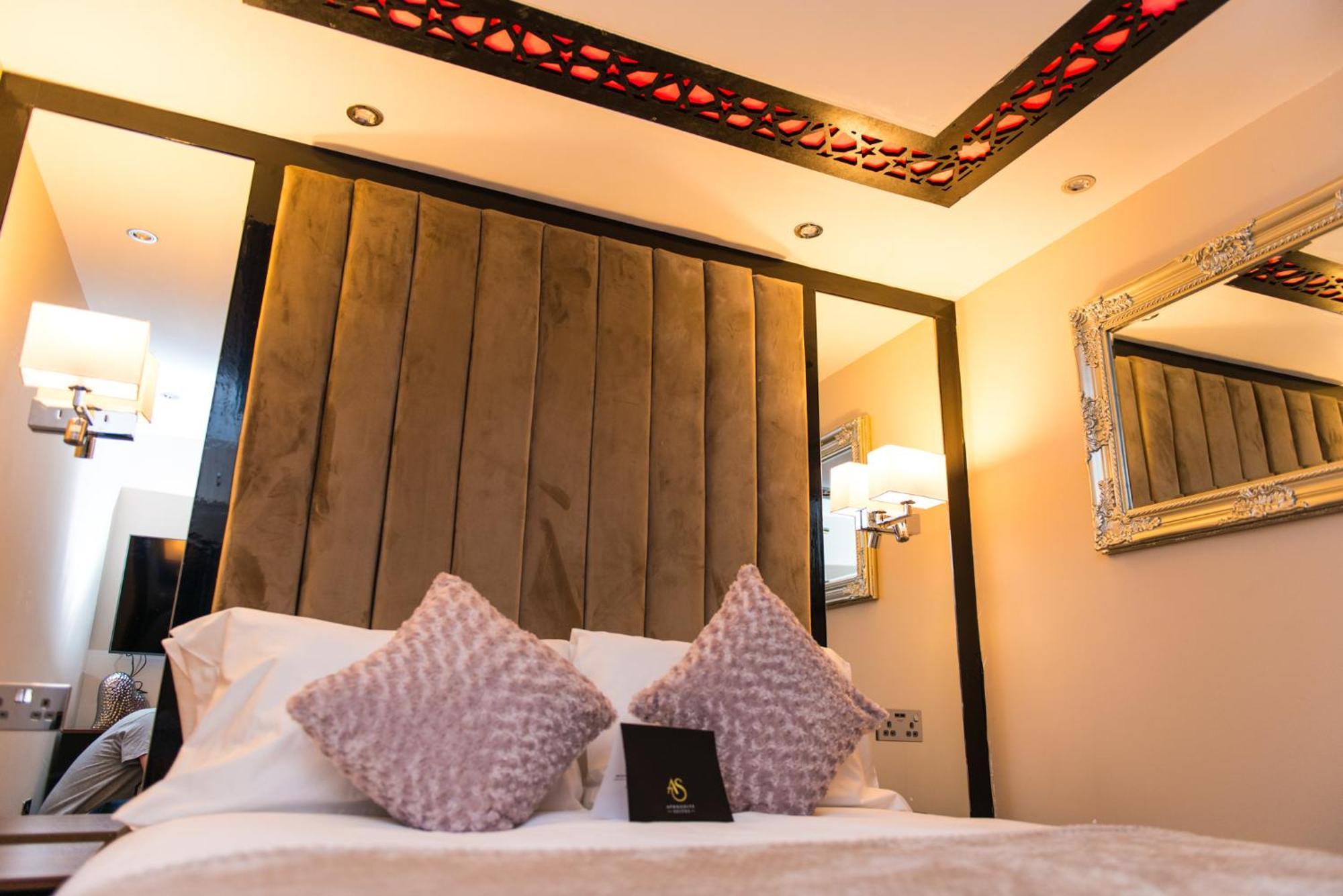 Aphrodite Suites Huddersfield Værelse billede