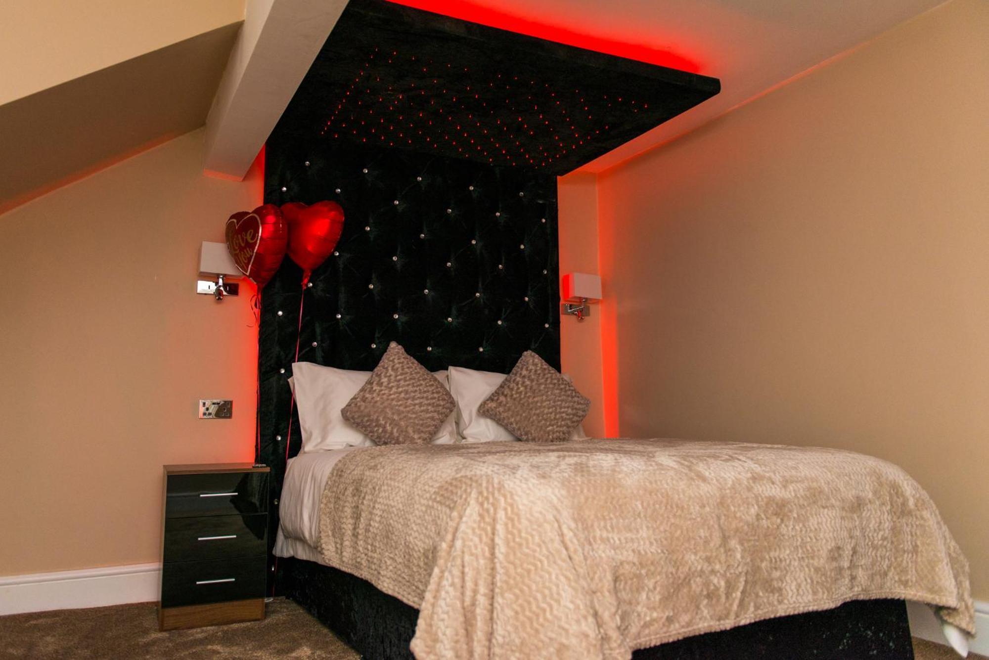 Aphrodite Suites Huddersfield Værelse billede