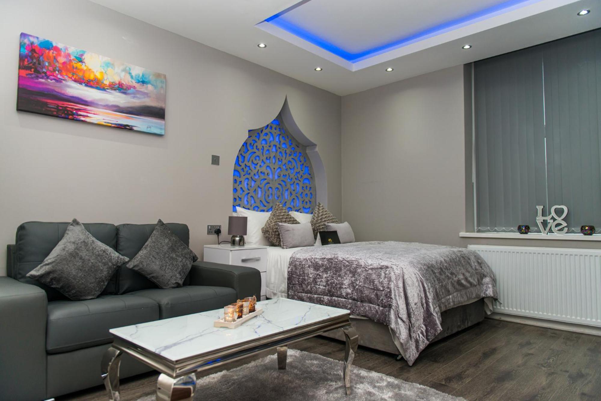 Aphrodite Suites Huddersfield Eksteriør billede